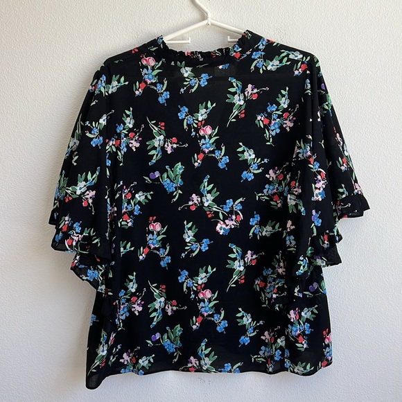 Maeve by Anthropologie Aveiro Flutter-Sleeved Buttondown Blouse - Picture 9 of 15